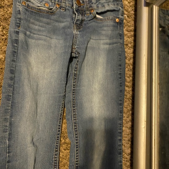 No boundaries size 5 flared at the bottom jeans - Picture 2 of 3